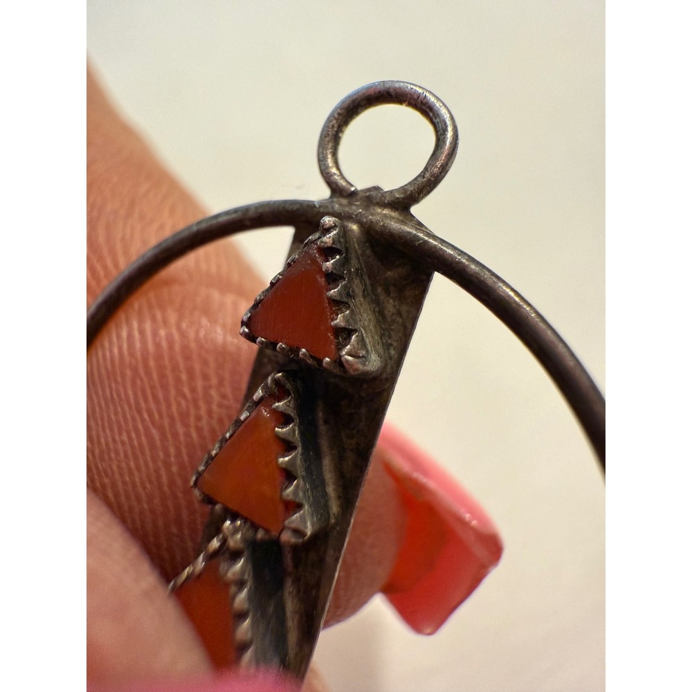 Vintage Native American Sterling Silver‎ Coral Triangle Pendant Necklace - Picture 3 of 3